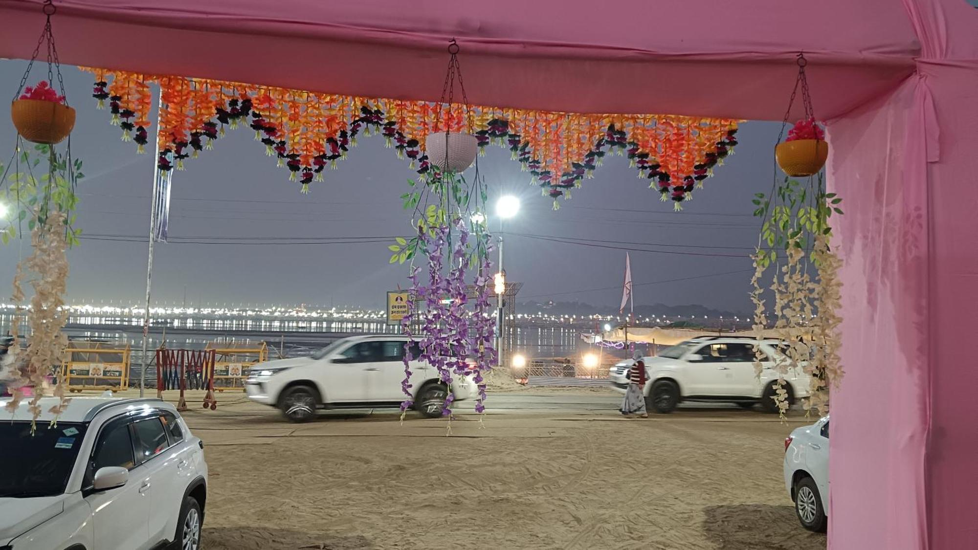Mahakumbh Luxury Cottage Prayagraj Exterior foto
